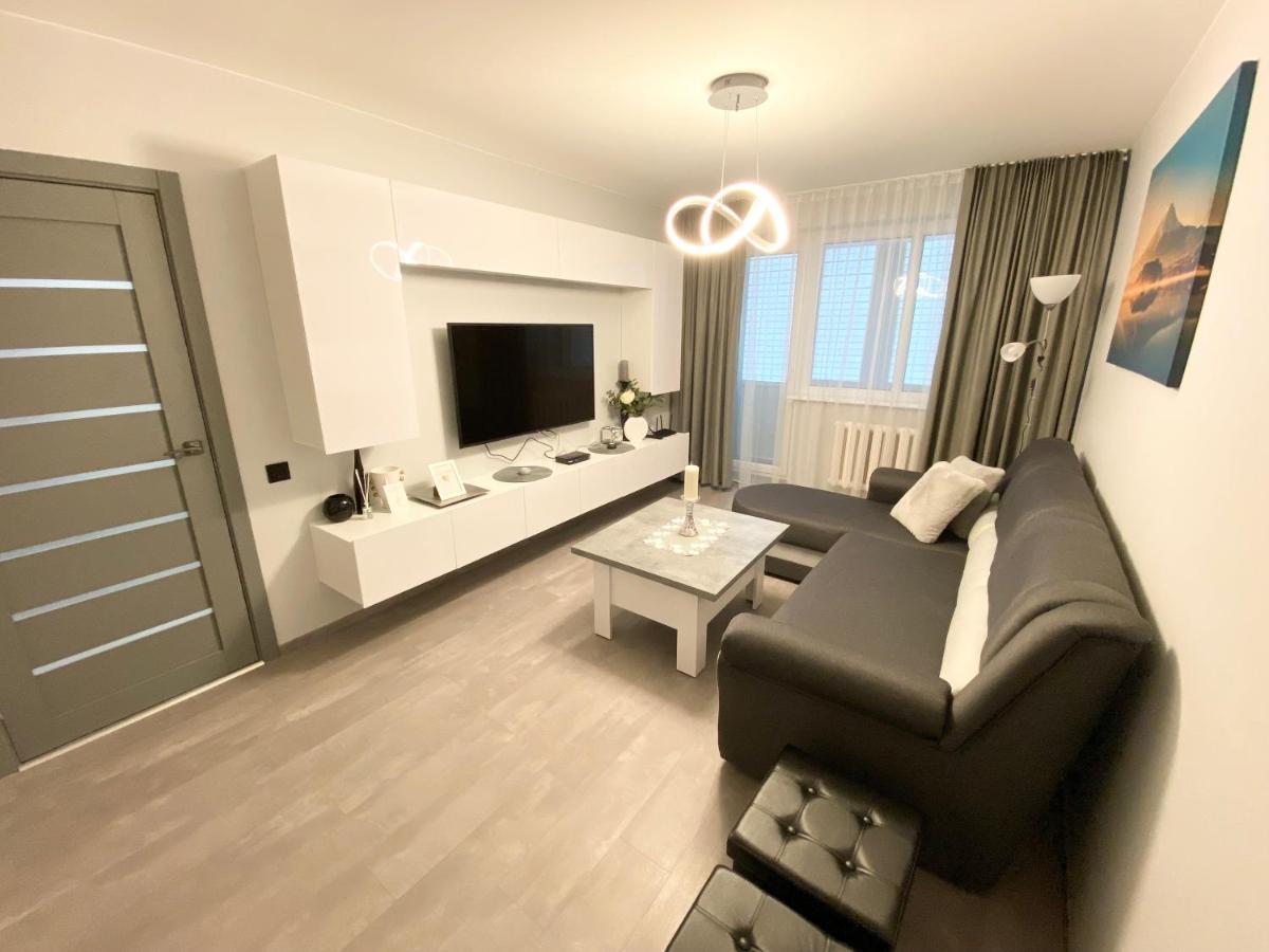 Studio Flat In ปาเนเวชิส ภายนอก รูปภาพ